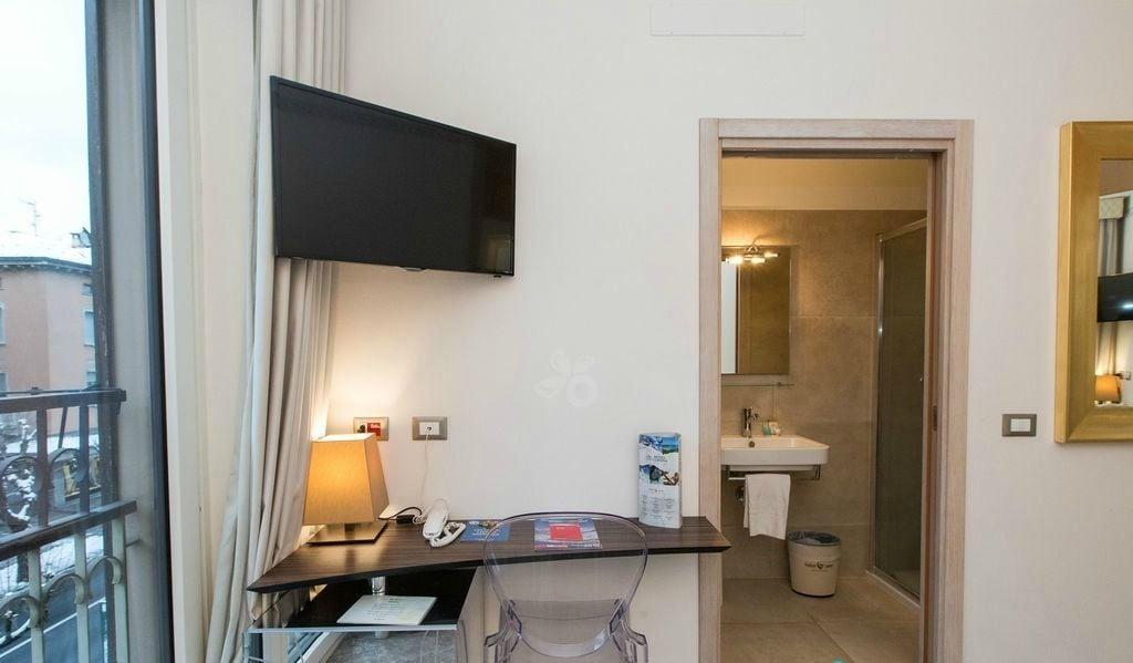 Hotel Corona ตีราโน ภายนอก รูปภาพ