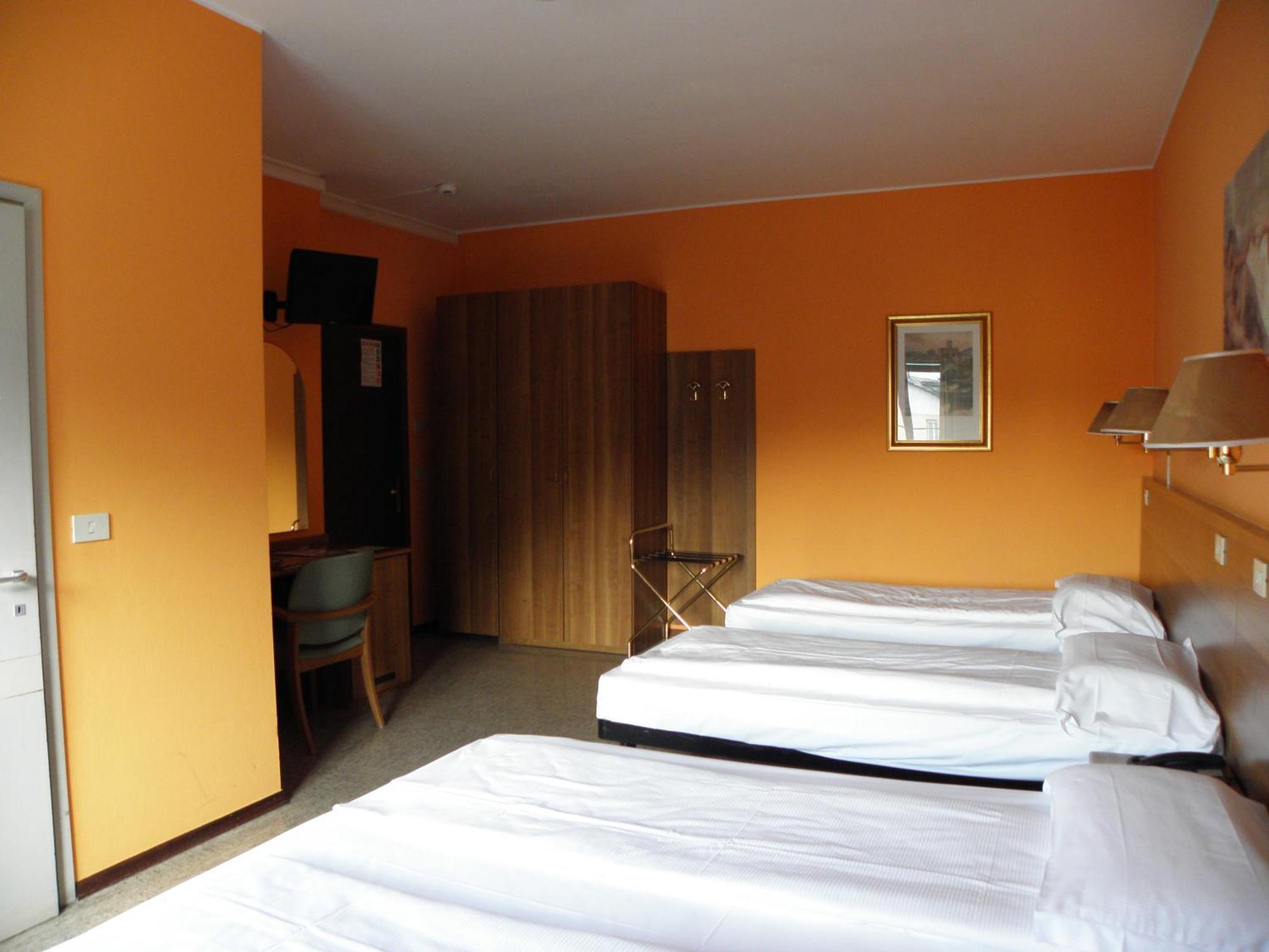 Hotel Corona ตีราโน ห้อง รูปภาพ
